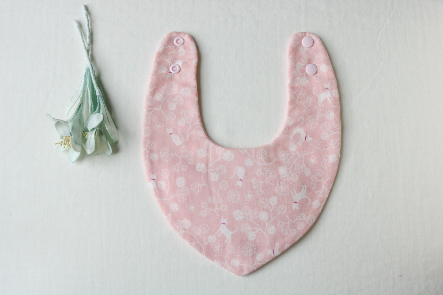 Bandana bib , Pink cat