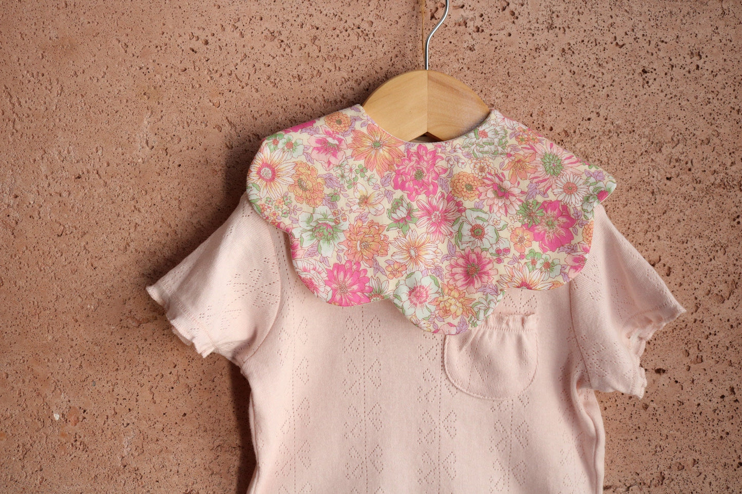 Dahlia garden scalloped Bib